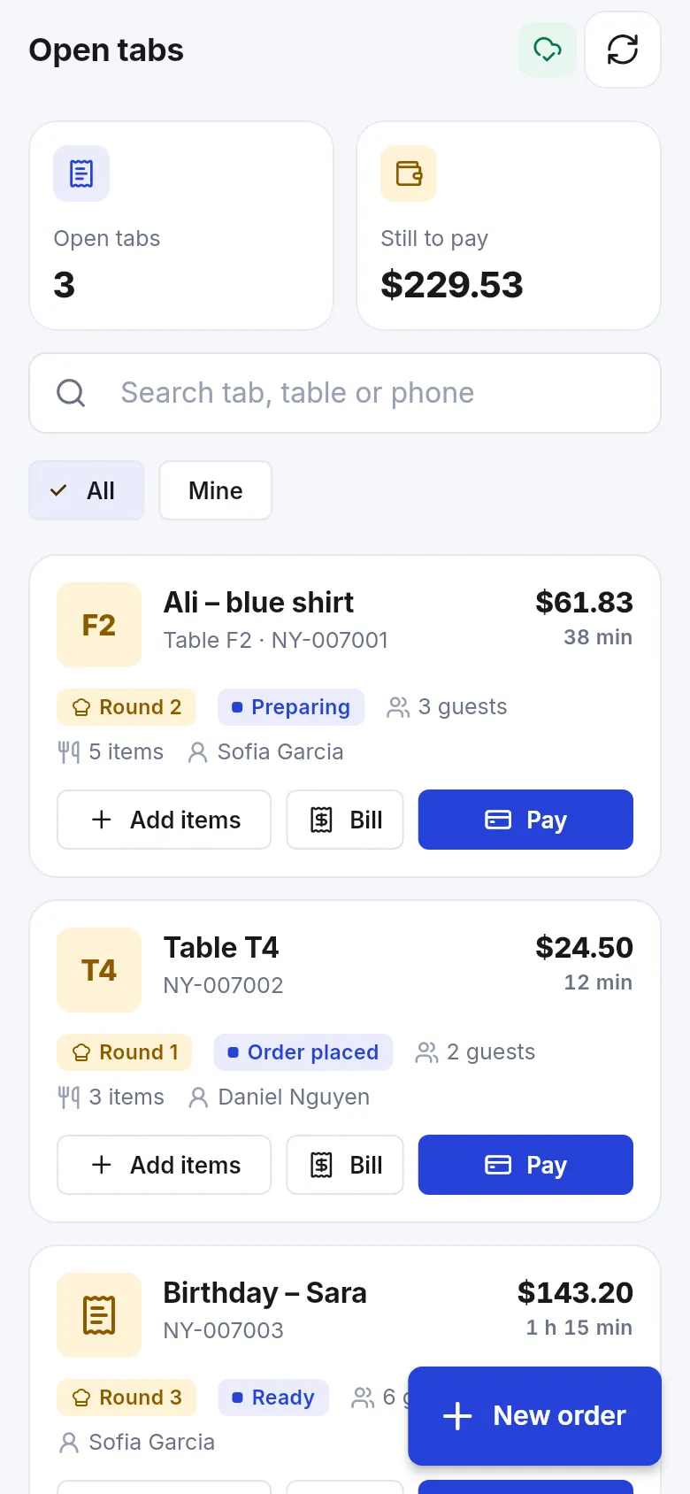 Open tabs list in the SmartPOS Business app with tabs per table, rounds, status and Add items, Bill and Pay buttons
