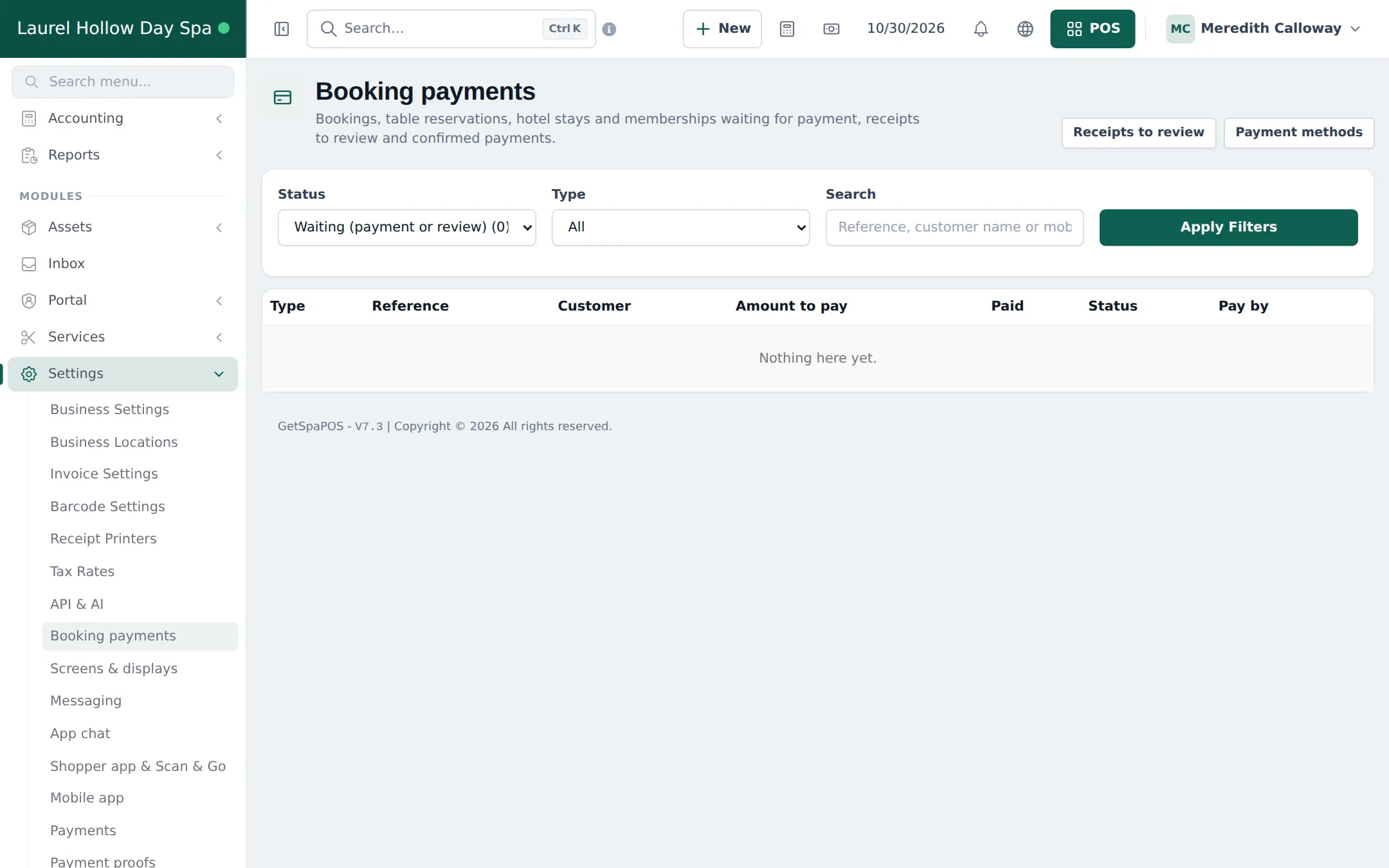 Booking payments list with status, type and search filters and buttons for receipts to review and payment methods